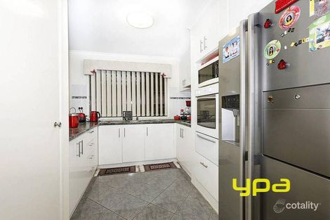 Property photo of 39 Dundee Way Sydenham VIC 3037
