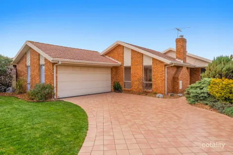 2 Parrakeet Ct, Taylors Lakes, VIC 3038