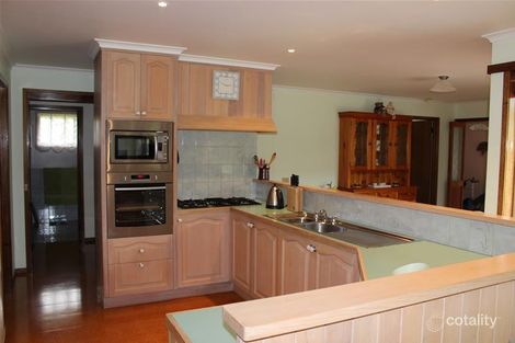 Property photo of 17 Valleyview Road Bushfield VIC 3281