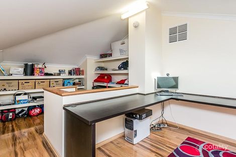 Property photo of 10 Tenement Loop Hocking WA 6065
