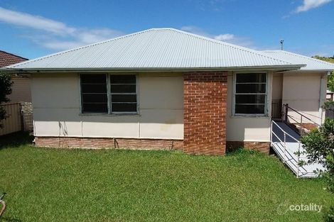 Property photo of 27 Carr Parade Unanderra NSW 2526