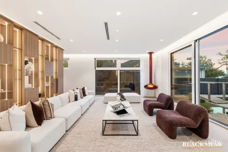 Property photo of 21 Hodgkinson Street Griffith ACT 2603