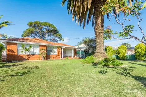 Property photo of 151 Reddall Parade Lake Illawarra NSW 2528
