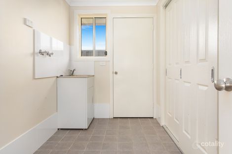 Property photo of 22 Blaxland Drive Llanarth NSW 2795
