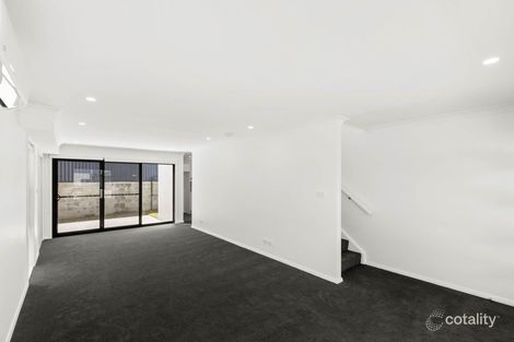 Property photo of 1/5 Sneddon Court Boolaroo NSW 2284