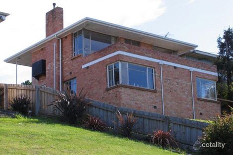 9 Fort St, Riverside, TAS 7250