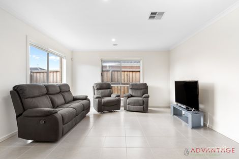 Property photo of 19 Nankeen Way Tarneit VIC 3029