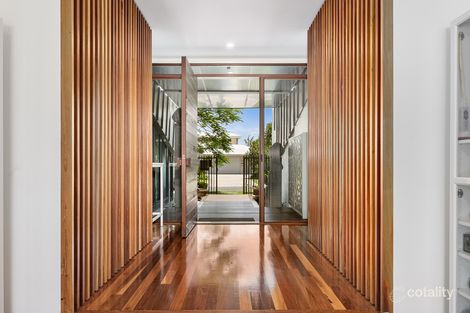 Property photo of 3011 Northview Parade Benowa QLD 4217