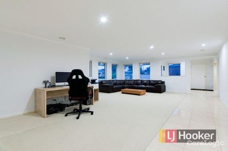 Property photo of 1 Yorkshire Drive Cranbourne North VIC 3977
