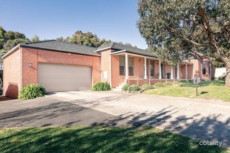 Property photo of 4 Pinevale Way Ballarat North VIC 3350