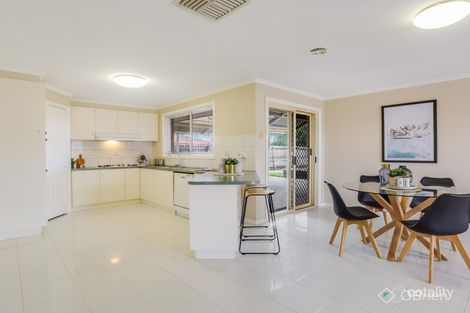 Property photo of 19 Pimelea Way Hillside VIC 3037