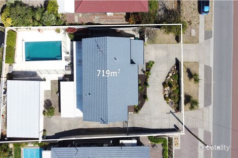 Property photo of 4 Centaur Street Kallaroo WA 6025