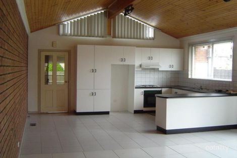 2b Heather Ave, Pascoe Vale, VIC 3044