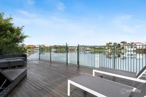 Property photo of 5 Glenwater Crescent Helensvale QLD 4212