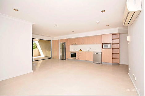 Property photo of 2/25 Richmond Road Morningside QLD 4170