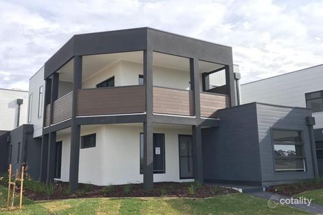 Property photo of 12/12 Sturt Court Officer VIC 3809