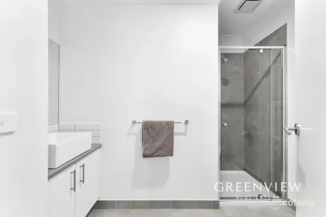 Property photo of 26 Cassius Circuit Cranbourne North VIC 3977