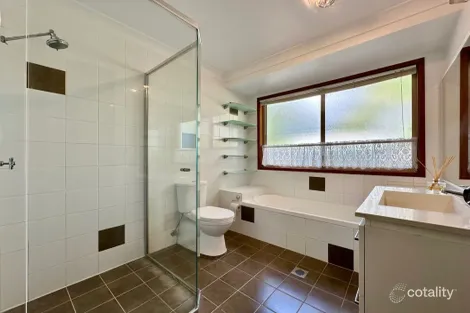 Property photo of 33 Truscott Avenue Kariong NSW 2250