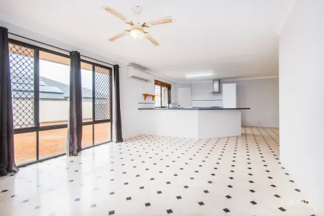 Property photo of 16 Mitchell Heights Dongara WA 6525