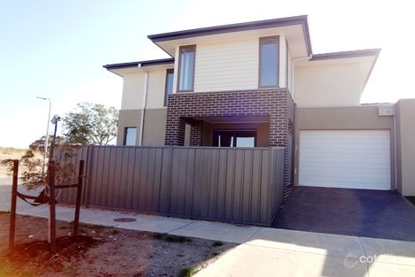 Property photo of 10 Weerona Parkway Wollert VIC 3750