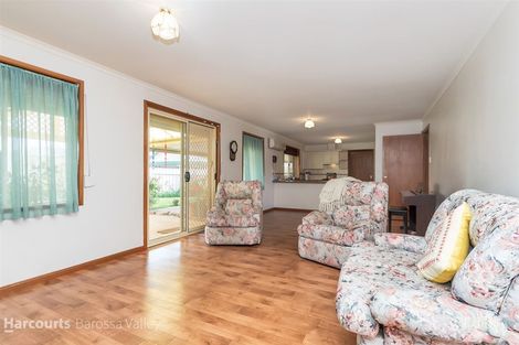Property photo of 6 Thiele Crescent Evanston Park SA 5116