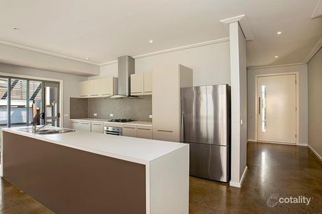 Property photo of 17 Kooyong Way Caroline Springs VIC 3023