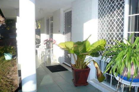 Property photo of 1/15 Kenny Drive Labrador QLD 4215