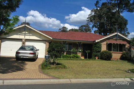 10 Trentham Park Ct, Wattle Grove, NSW 2173