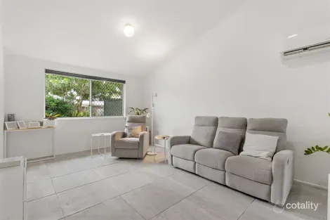 Property photo of 8/11 Monash Road Loganlea QLD 4131