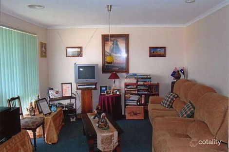 Property photo of 17 Grevillea Place Pakenham VIC 3810