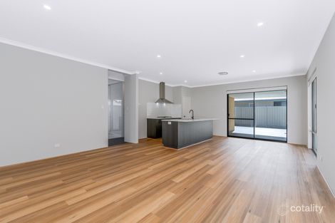 Property photo of 22 Gunnison Loop Haynes WA 6112