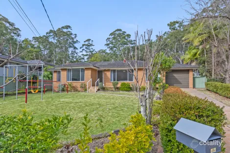 Property photo of 21 Derribong Place Thornleigh NSW 2120