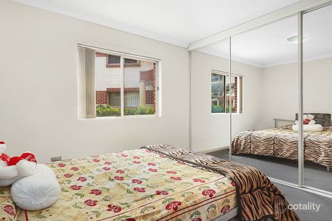 Property photo of 11/2 Wentworth Avenue Toongabbie NSW 2146
