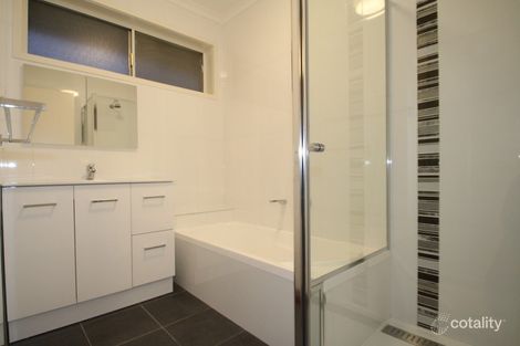 Property photo of 13 Wimbledon Court Mooroolbark VIC 3138