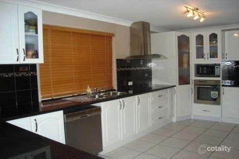 Property photo of 31 Dove Tree Crescent Sinnamon Park QLD 4073
