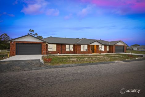1b Gleno Ct, Cardigan, VIC 3352