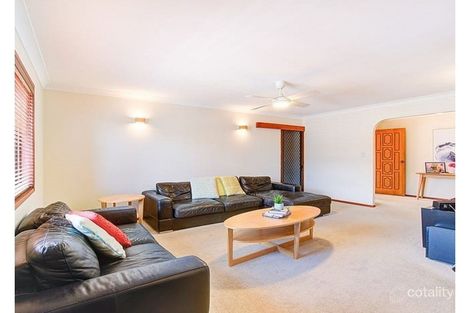 Property photo of 80 Cadogan Street Carindale QLD 4152