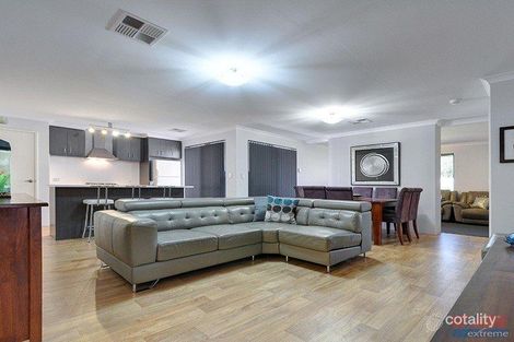 Property photo of 1 Zurich Fairway Hocking WA 6065