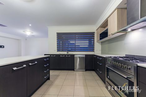 Property photo of 8 Kirrama Street Tarneit VIC 3029