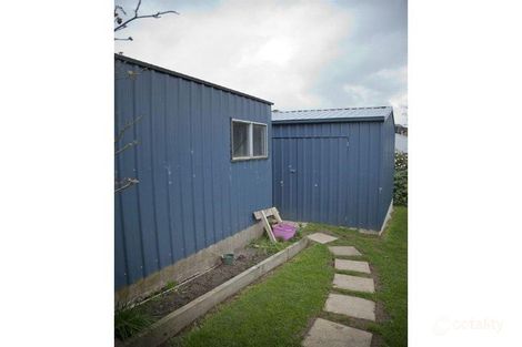 Property photo of 23 Hatfield Drive Drouin VIC 3818