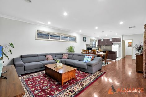 Property photo of 5 Cragside Place Deer Park VIC 3023
