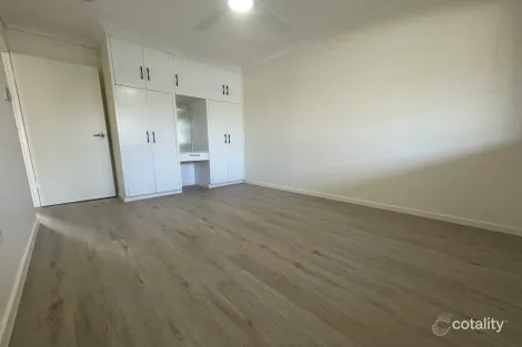 5 South St, Ipswich, QLD 4305