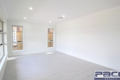 Property photo of 12 Alderton Drive Colebee NSW 2761