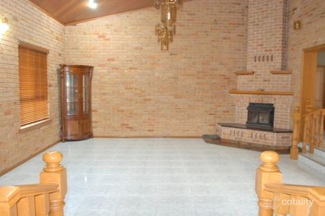 Property photo of 13 Goodsir Close Rossmore NSW 2557