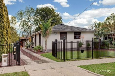 35 Martindale Cres, Seymour, VIC 3660