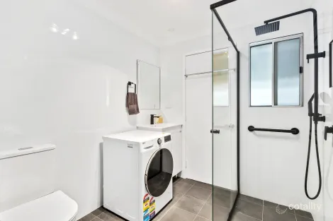 Property photo of 44 Melaleuca Crescent Kanahooka NSW 2530