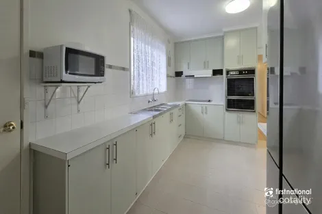 Property photo of 10 Luth Street Echuca VIC 3564