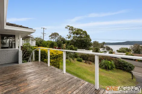 Property photo of 286 Avoca Drive Green Point NSW 2251