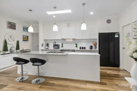 Property photo of 41 Kamilaroi Crescent Braemar NSW 2575