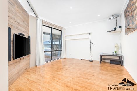 Property photo of 2 Lifford Street Utakarra WA 6530